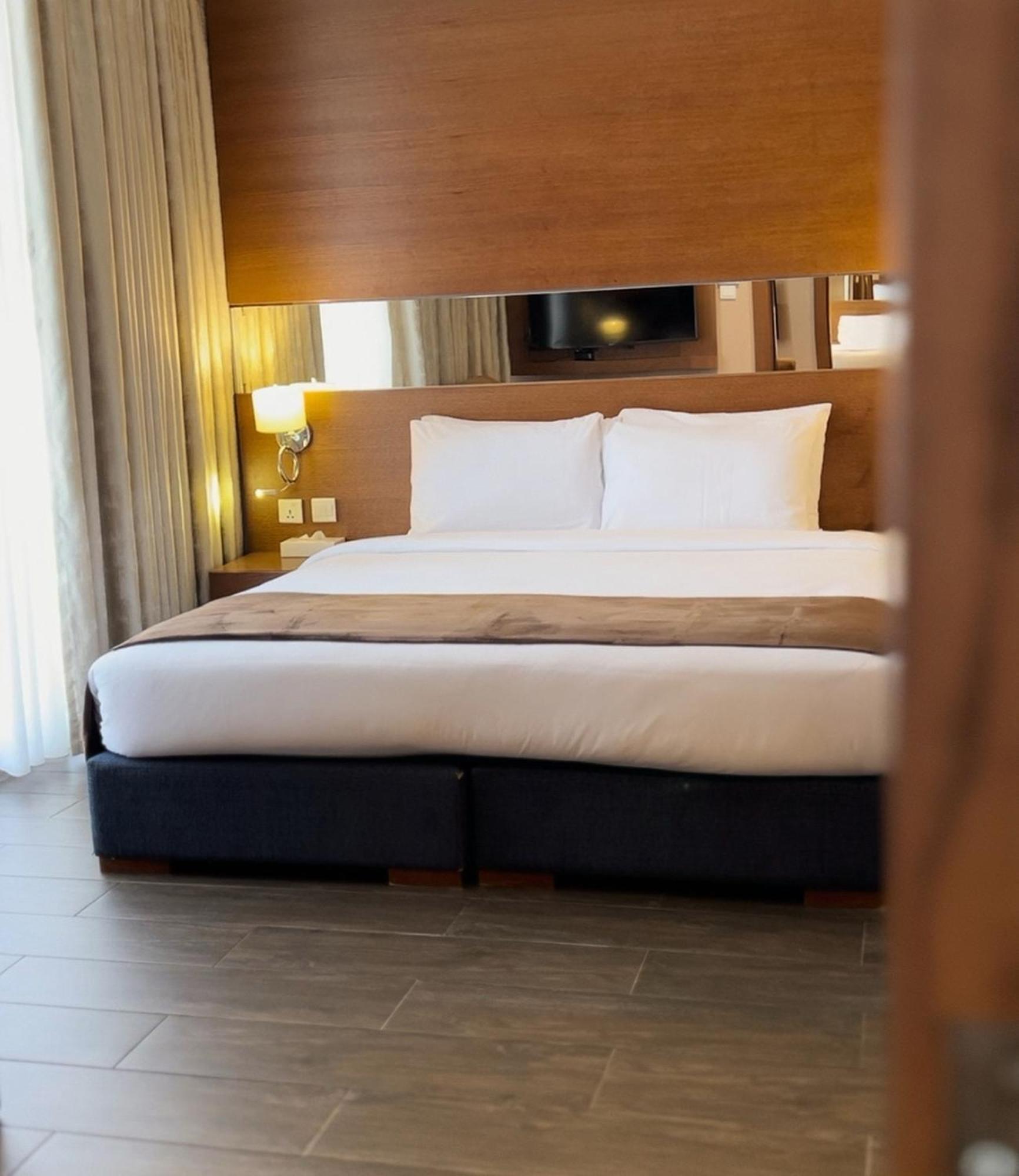 Hotel 7th Star Hotel&suites Amán