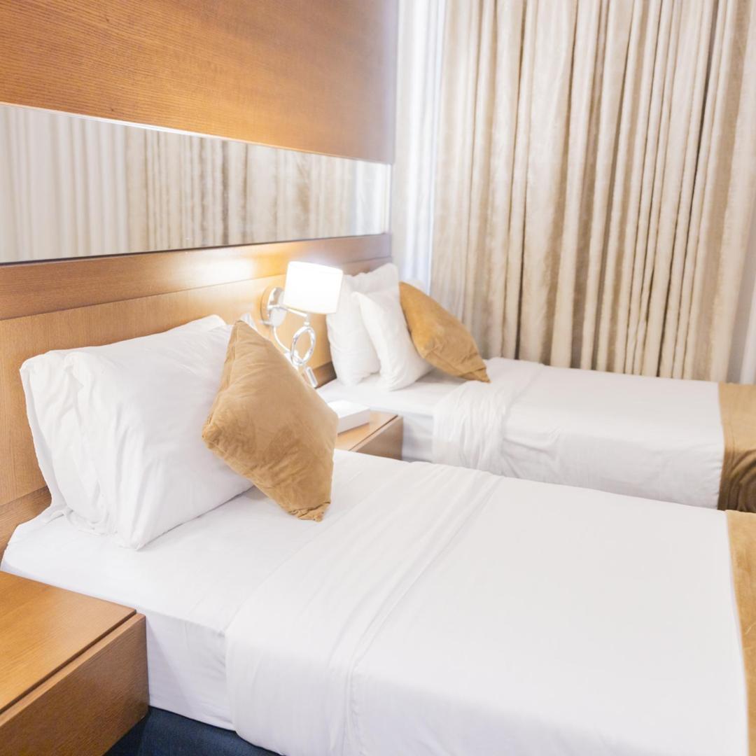 Hotel 7th Star Hotel&suites